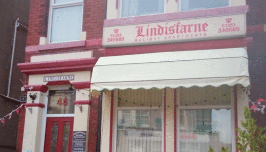 lindsfarne holiday apartments header