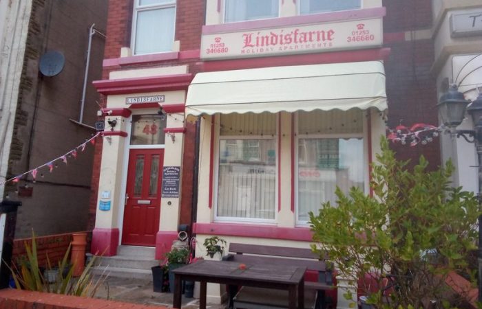 lindisfarne holiday apartments blackpool
