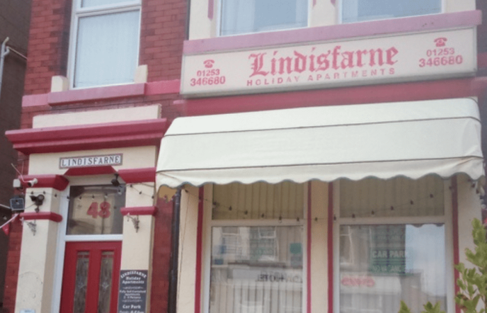 lindsfarne holiday apartments header